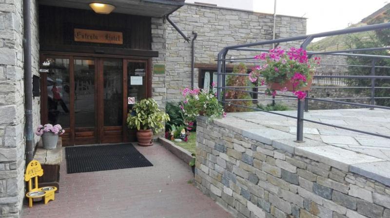 Hotel, Bar & Bistrot Saint Nicolas Gran Paradiso Exterior foto