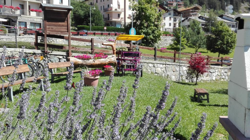 Hotel, Bar & Bistrot Saint Nicolas Gran Paradiso Exterior foto
